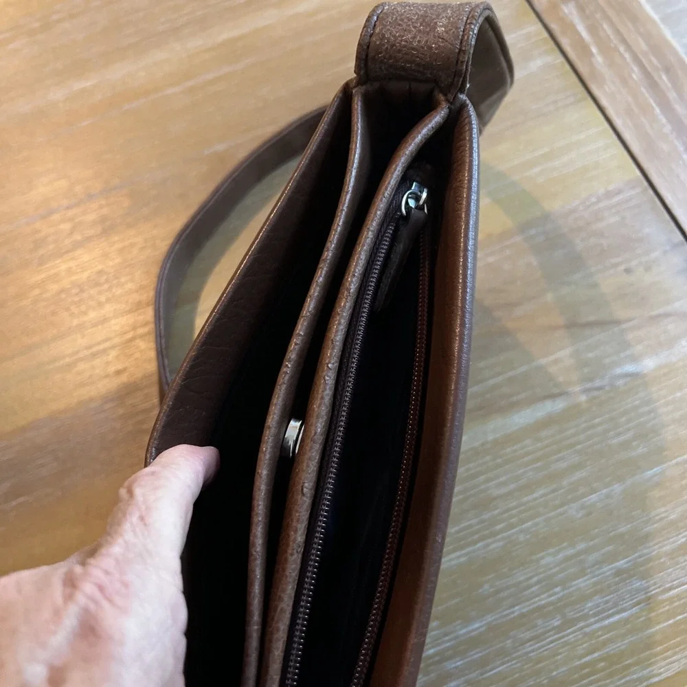 STONE MOUNTAIN  Shoulder Bag‎ Purse Handbag  Leather EUC